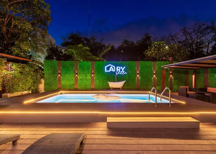 Cozy Garden Pool Sukhumvit Villa